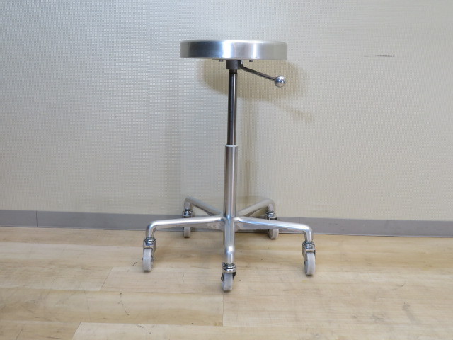 タカラベルモント Dスツール アルミ カットチェア スツール SC-240W