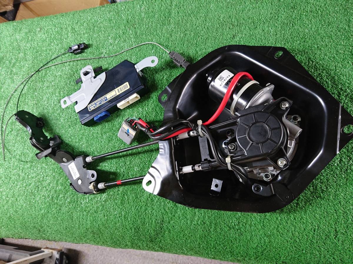 セレナ C25 後期 オート パワー スライド ドアモーター 右 運転席側 ...