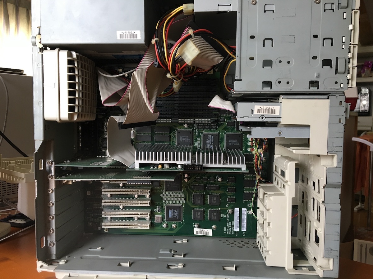レア! UMAX Pulsar 2000VR Mac互換機 PowerPC604e MacOS7.6&MacOS8
