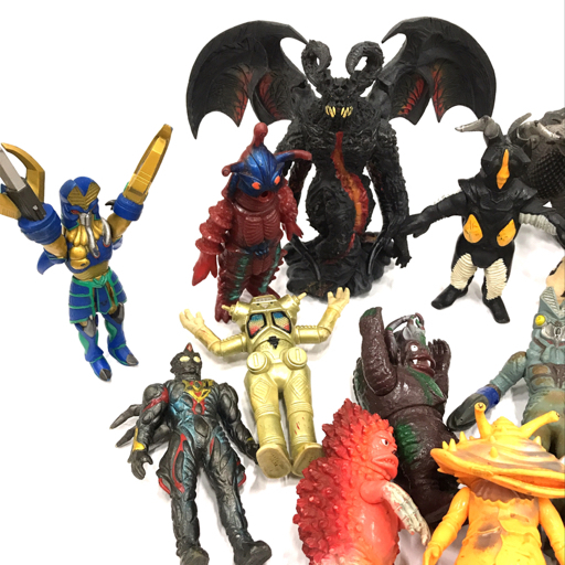 大怪獣バトル＆ウルトラ銀河伝説（バンダイ）ソフビフィギュア28体