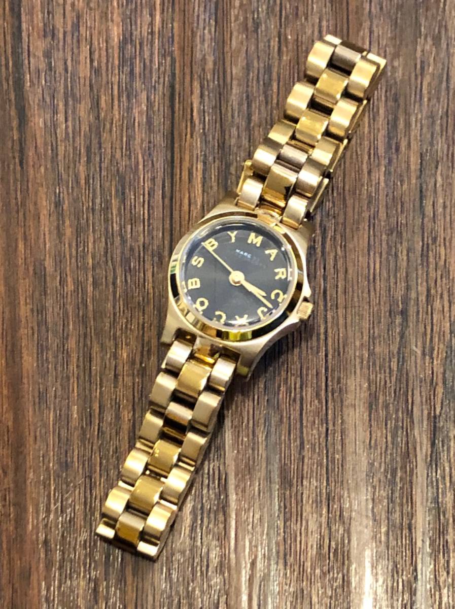 ☆ MARC BY MARC JACOBS クォーツ ゴールド ウォッチ 腕時計 258800