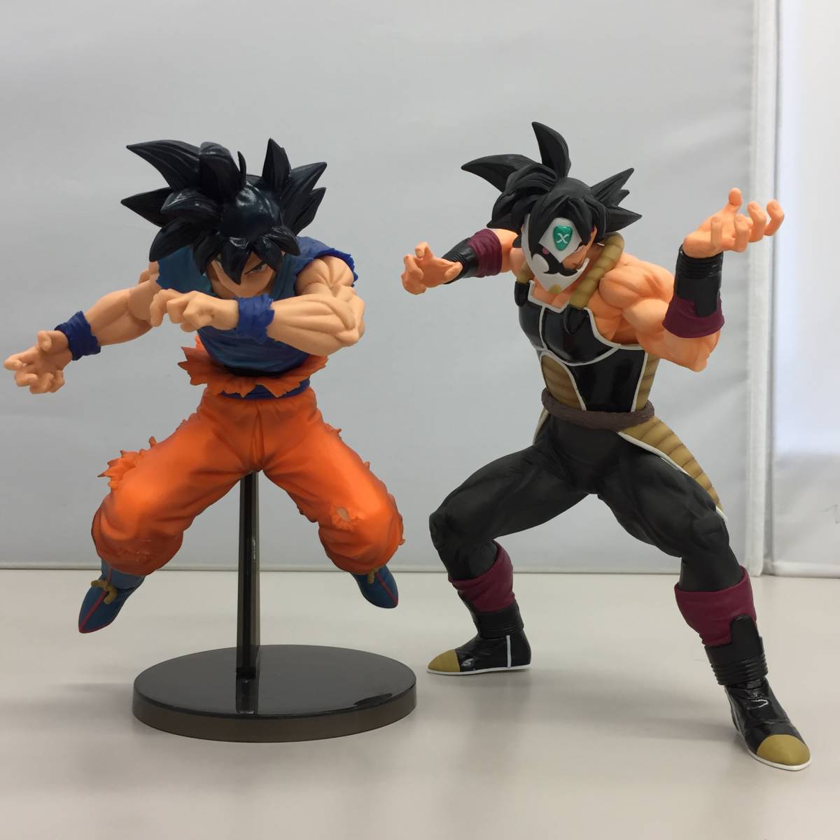 ドラゴンボール フィギュア 悟空 仮面のサイヤ人 バーダック 超サイヤ人ブロリー 超サイヤ人ブルー ゴジータ 0530 03 の落札情報詳細 ヤフオク落札価格情報 オークフリー スマートフォン版