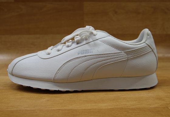 新品 新品 訳あり アウトレット プーマ Puma スニーカー Turin 27 5cm ホワイト 白 ローカット スニーカー メンズ チューリン 05 靴 の落札情報詳細 ヤフオク落札価格情報 オークフリー スマートフォン版