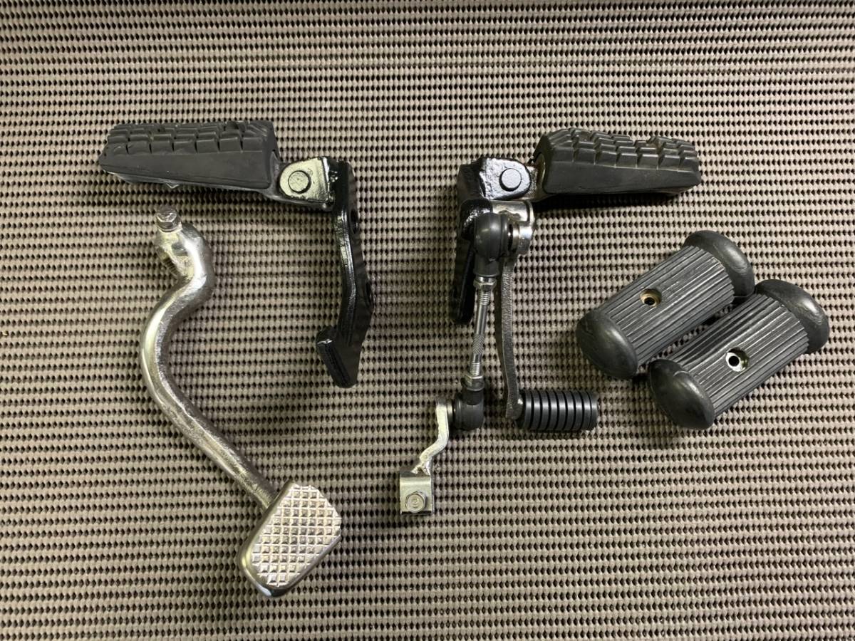SR400 純正バックステップクロームタイプ