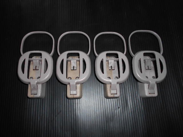 観光バスのドリンクホルダー4個 ネジ付き ジュースホルダー折り畳み式 高速バス サロンバス バニング キャンピング日野フソウudいすず の落札情報詳細 ヤフオク落札価格情報 オークフリー スマートフォン版