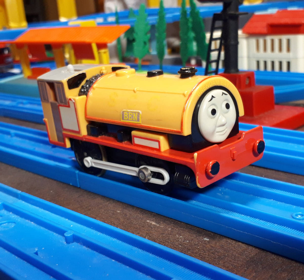 送料300円 プラレール ベン きかんしゃトーマスシリーズ 絶版 の落札情報詳細 ヤフオク落札価格情報 オークフリー スマートフォン版
