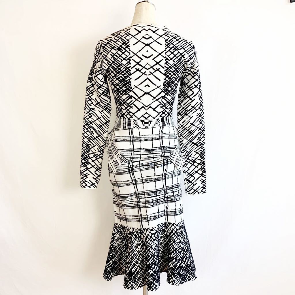 Y70 79 4 bgmaxazria ワンピース モノトーン タイトワンピース レディース ニットワンピース フリル ビーシービージーマックスアズリア の落札情報詳細 ヤフオク落札価格情報 オークフリー スマートフォン版