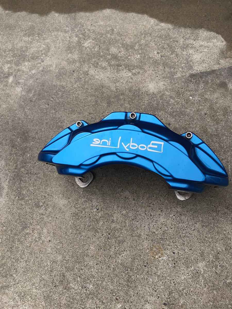 nv350 用 Body Line ブレーキキャリパー カバー2個セット 即納 未使用