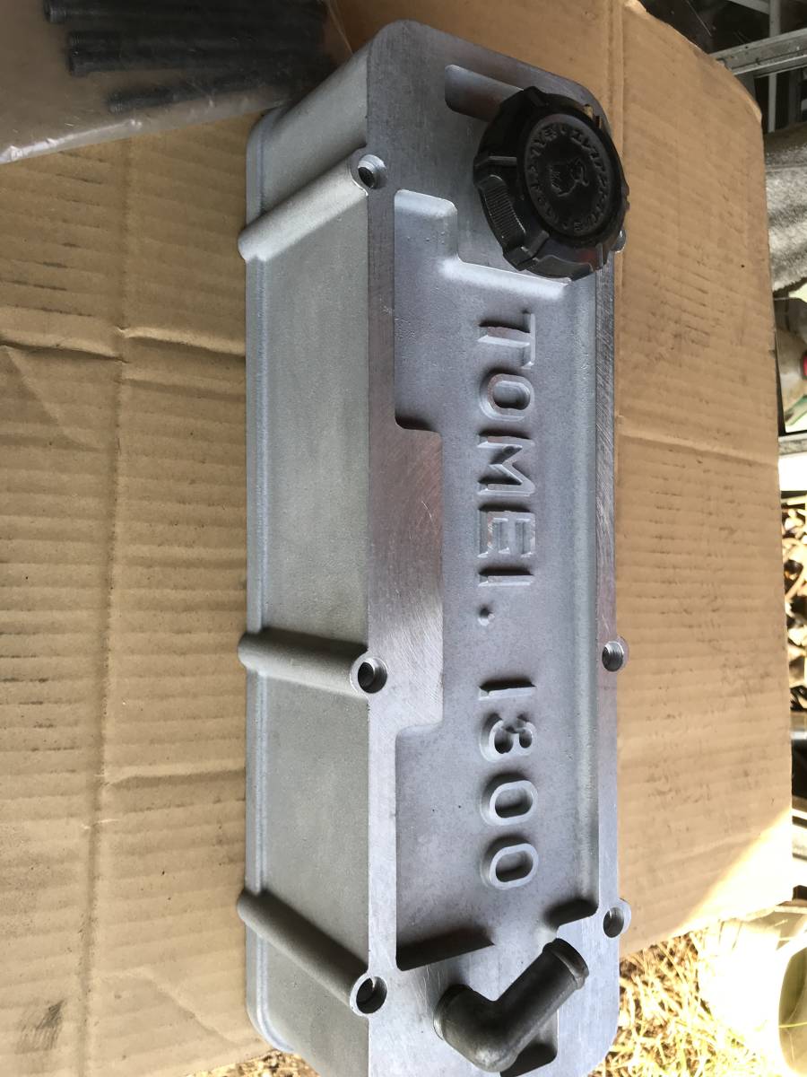 日産 B110サニー東名ヘッドカバー当時物新品です。の落札情報詳細