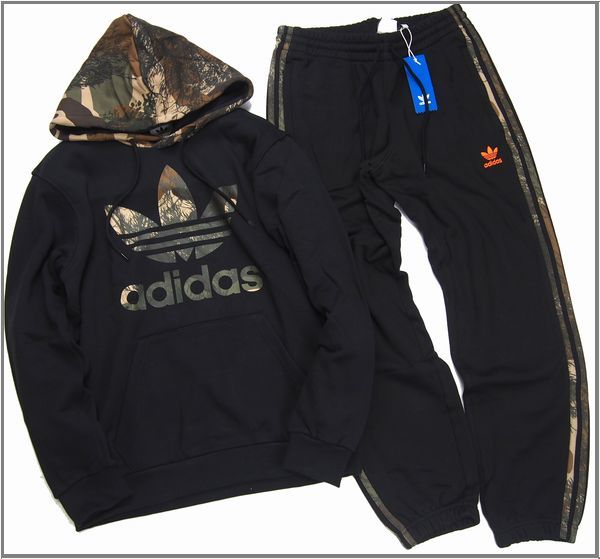 新品 新品 Adidas Originals アディダス オリジナルス フレンチテリーカモ柄3ストライプ パーカー スウェットパンツ セットアップ O 迷彩 の落札情報詳細 ヤフオク落札価格情報 オークフリー スマートフォン版