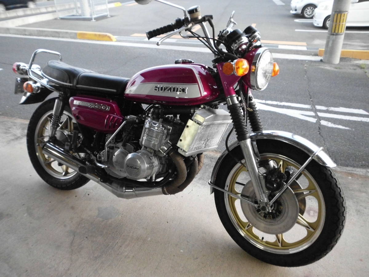 SUZUKI GT750ゼンシン芋ショート 全塗装済み 車検取り立て 軽整備済み