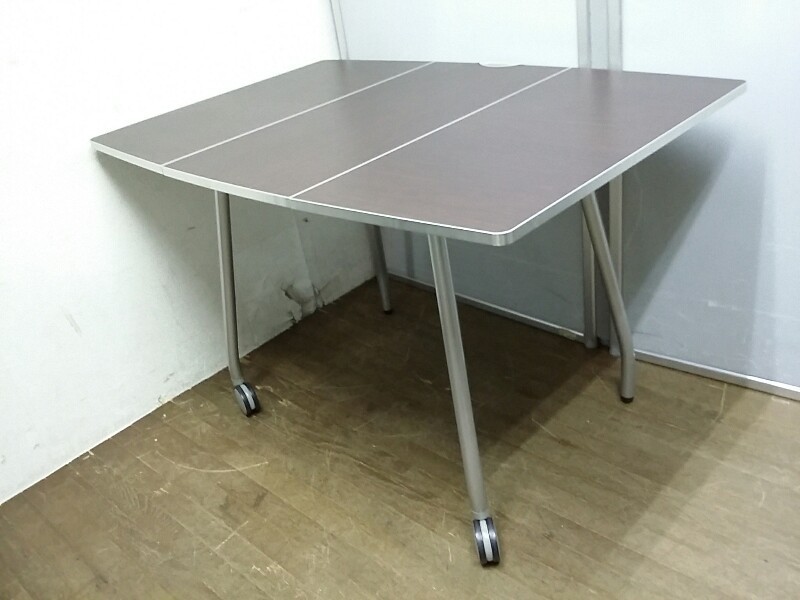 Calligaris カリガリス Olivia オリヴィア バタフライテーブル