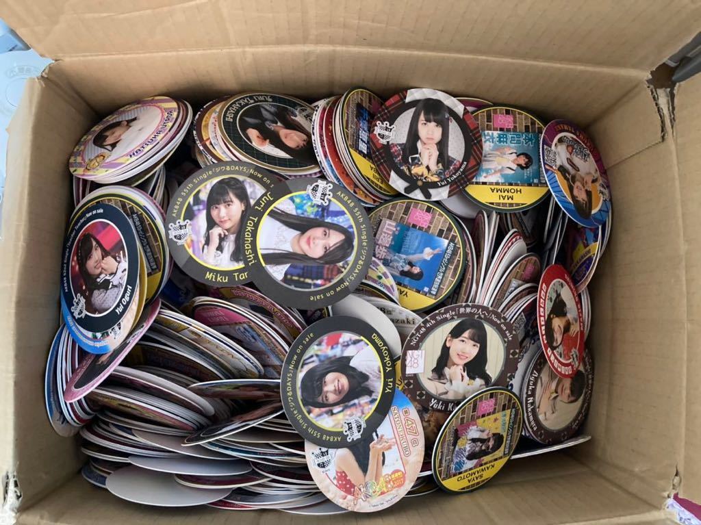 AKBグループ コースター 送料無料】AKB48グループ・コースター（2300枚以上）＋コースター