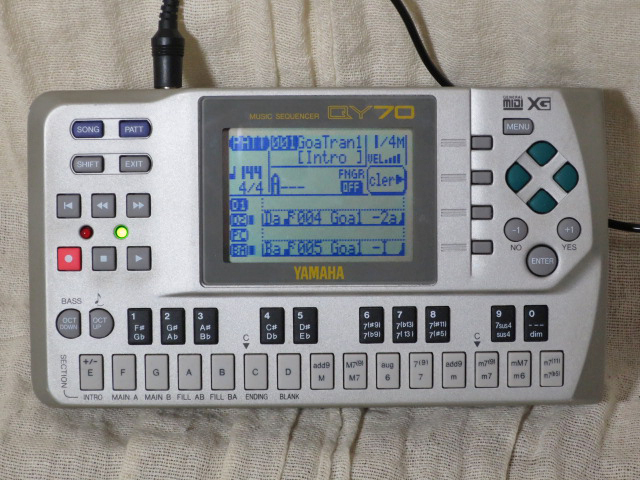 YAMAHA QY100 シーケンサー MIDI音源