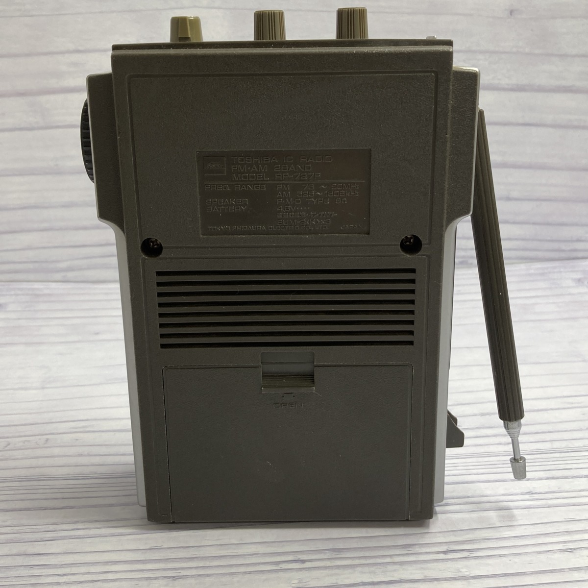 TOSHIBA ＲＰ-727F ラジオ TOSHIBA IC RADIO FM/AM 2BAND RP-727F