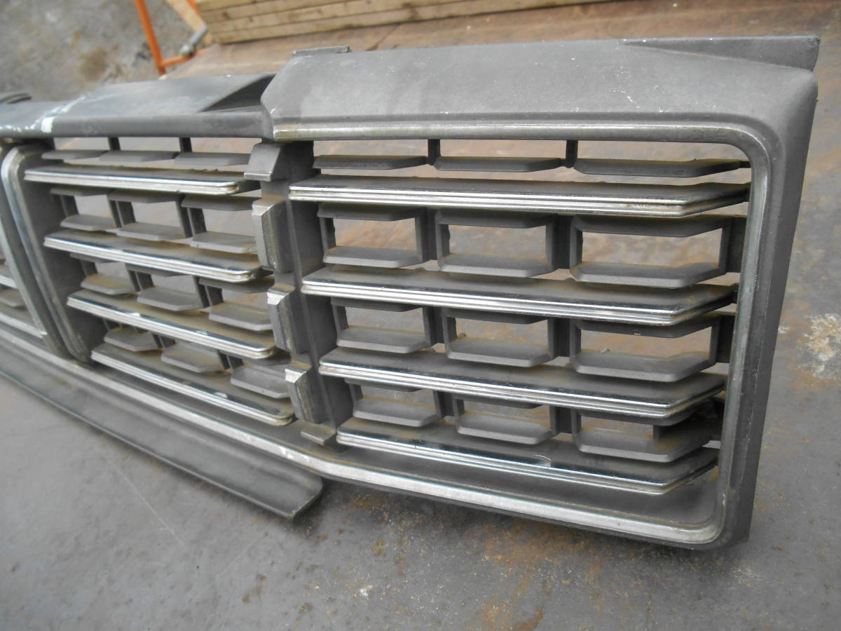 国内即発送 グリル 日産 セドリック 331 外装 エアロパーツ Www Moddaker Com