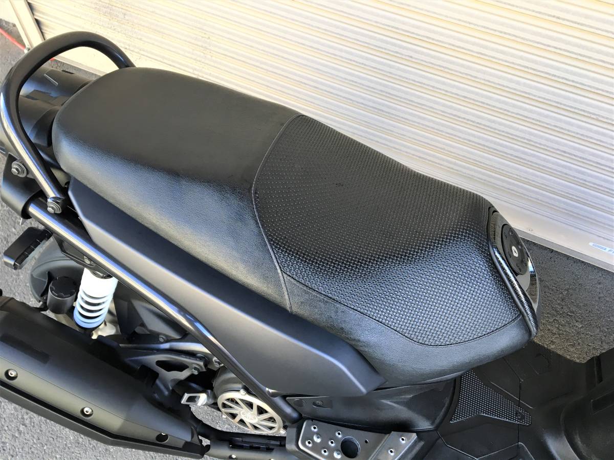 BW'S125 ローダウンシート DCR製？（縦目 2灯 BWS ビーウィズ 台湾