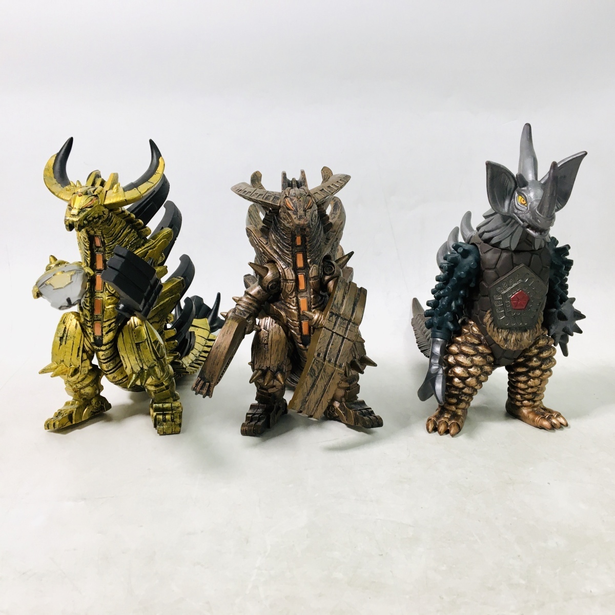 中古品 ウルトラ怪獣DX ソフビ スーパーグランドキング・スペクター