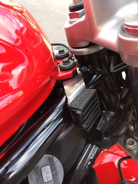 ホンダVTR250　ハンドルストッパー ハンドルストッパー補修（ホンダ VTR250）by にょろえすあーる