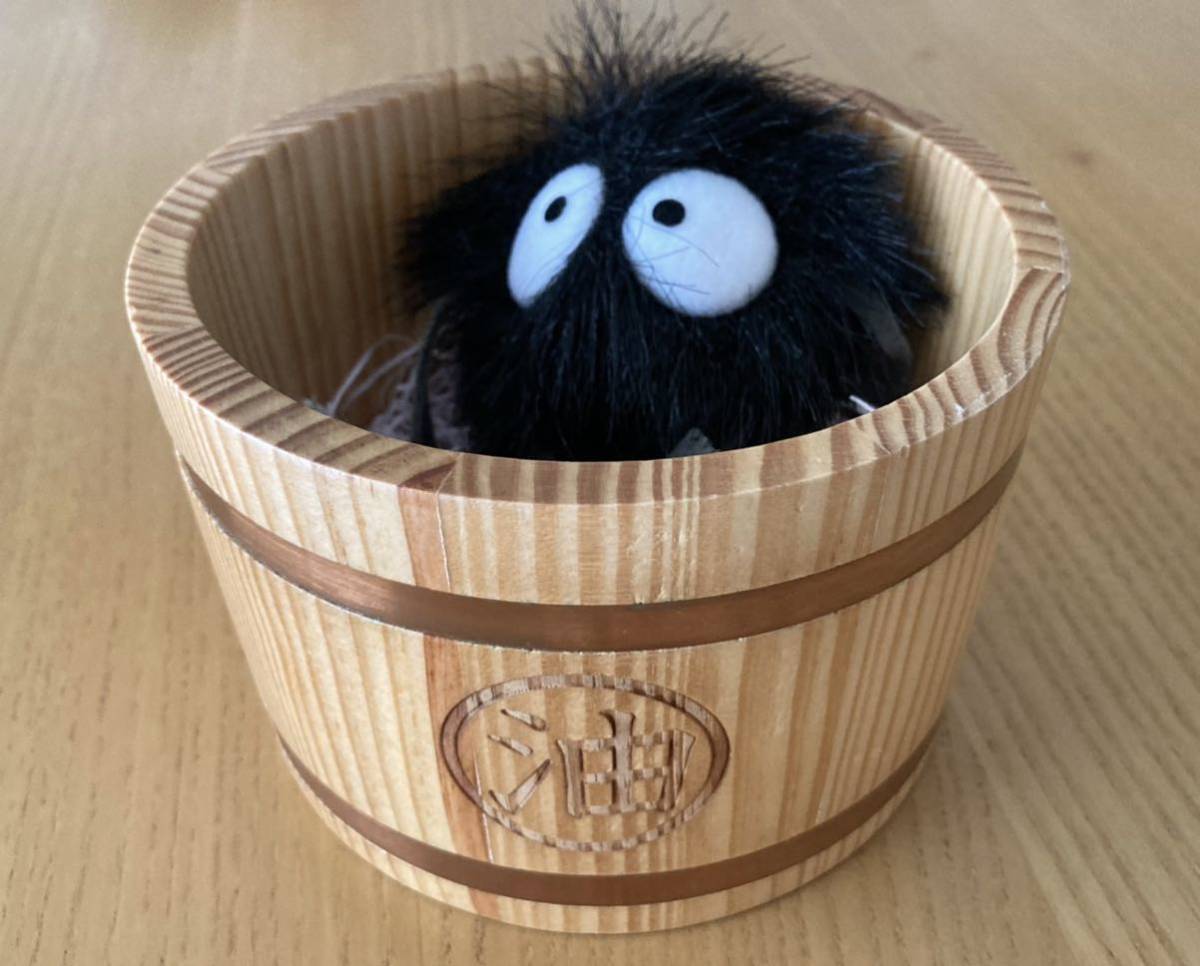 千と千尋の神隠し ススワタリ コンペイトウあつめ サガラ刺繍