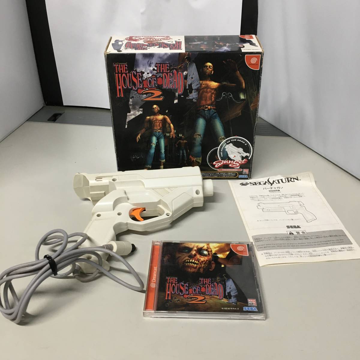 SEGA Dreamcast 本体 コントローラー ガン ゲームセット SEGA Dreamcast 本体 コントローラー付き ガンコン - メルカリ