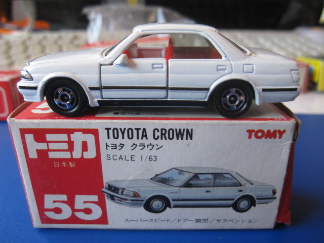 未使用】トミカ 55(赤箱・日本製）トヨタ クラウン4drHT 1988年