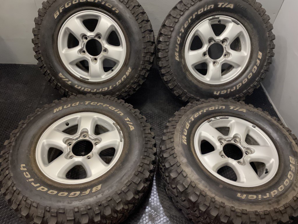 【BF Goodrich Mud-Terrain T/A LT265/75R16】スパイク【トヨタ ランクル100 純正ホイール 16インチ 8J5HPCD150+60】　(VTH588MY)クレジットカード QRコード決済可能 BF Goodrich Mud-Terrain T/A LT265/75R16】スパイク【トヨタ ランクル