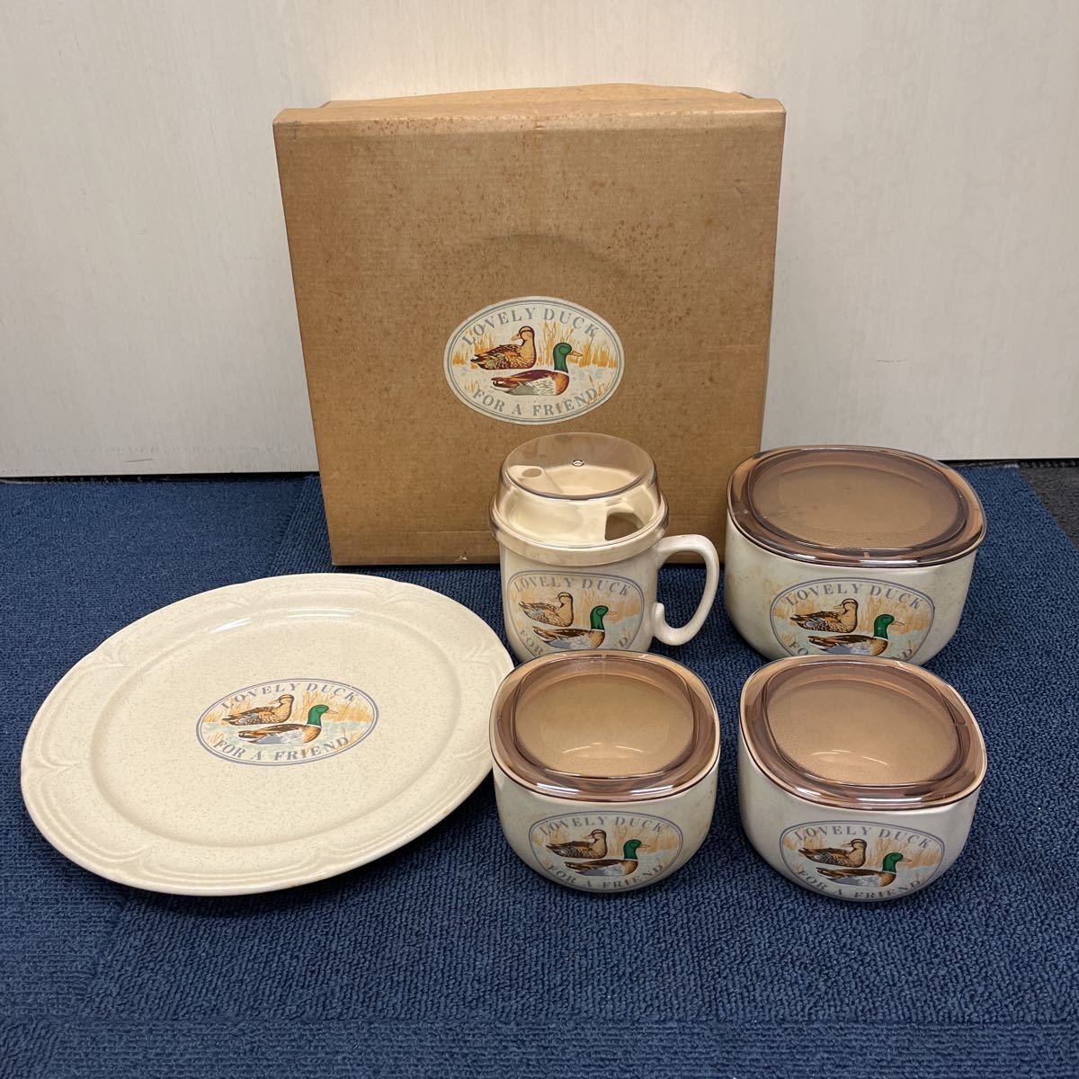 【やや傷や汚れあり】31921 0819N LOVELY DUCK ラブリーダック 洋食器 ディナー皿 5点セット 保存容器 陶器の落札情報