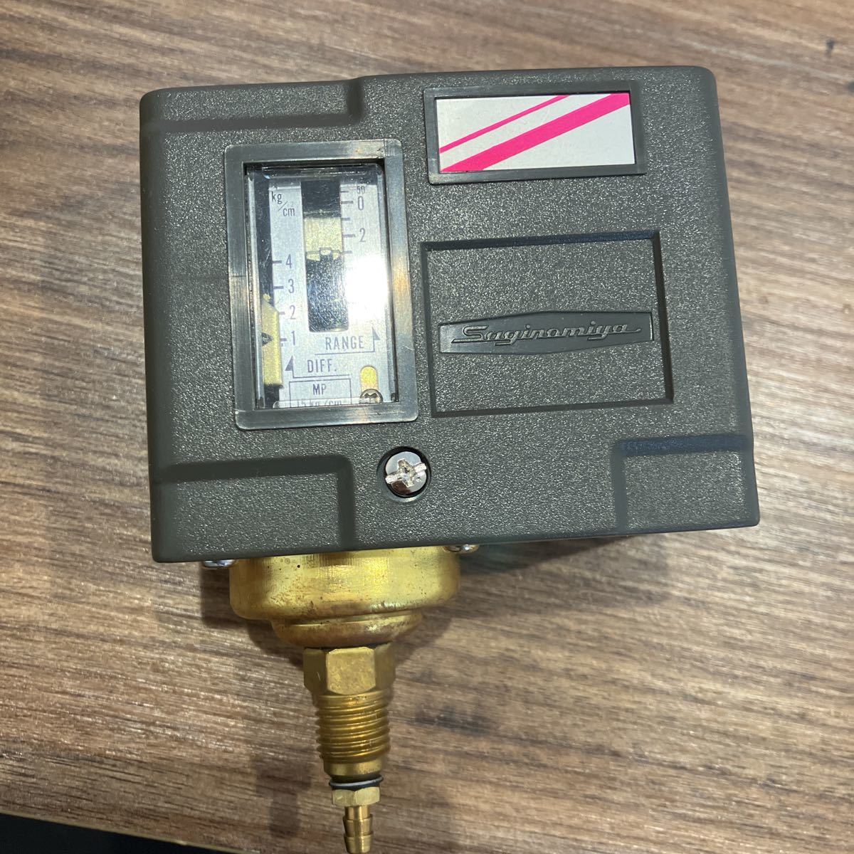【傷や汚れあり】鷺宮製作所 サギノミヤ 圧力スイッチ SNS-C106 PRESSURE CONTROLS 動作未確認 の落札情報詳細 ...