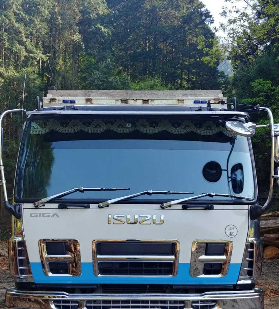 1.82m「死んだ魚の冷急車」フロントスクリーン トラック