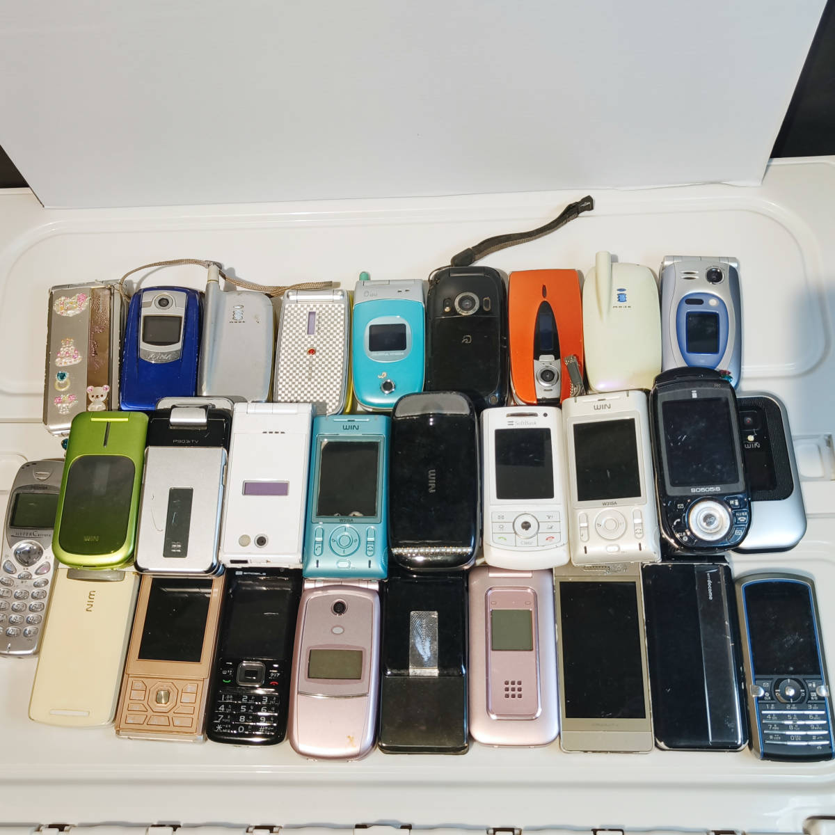  Google、今年のリリースに向けて自社ブランドの携帯電話セットを開発中と報じられている