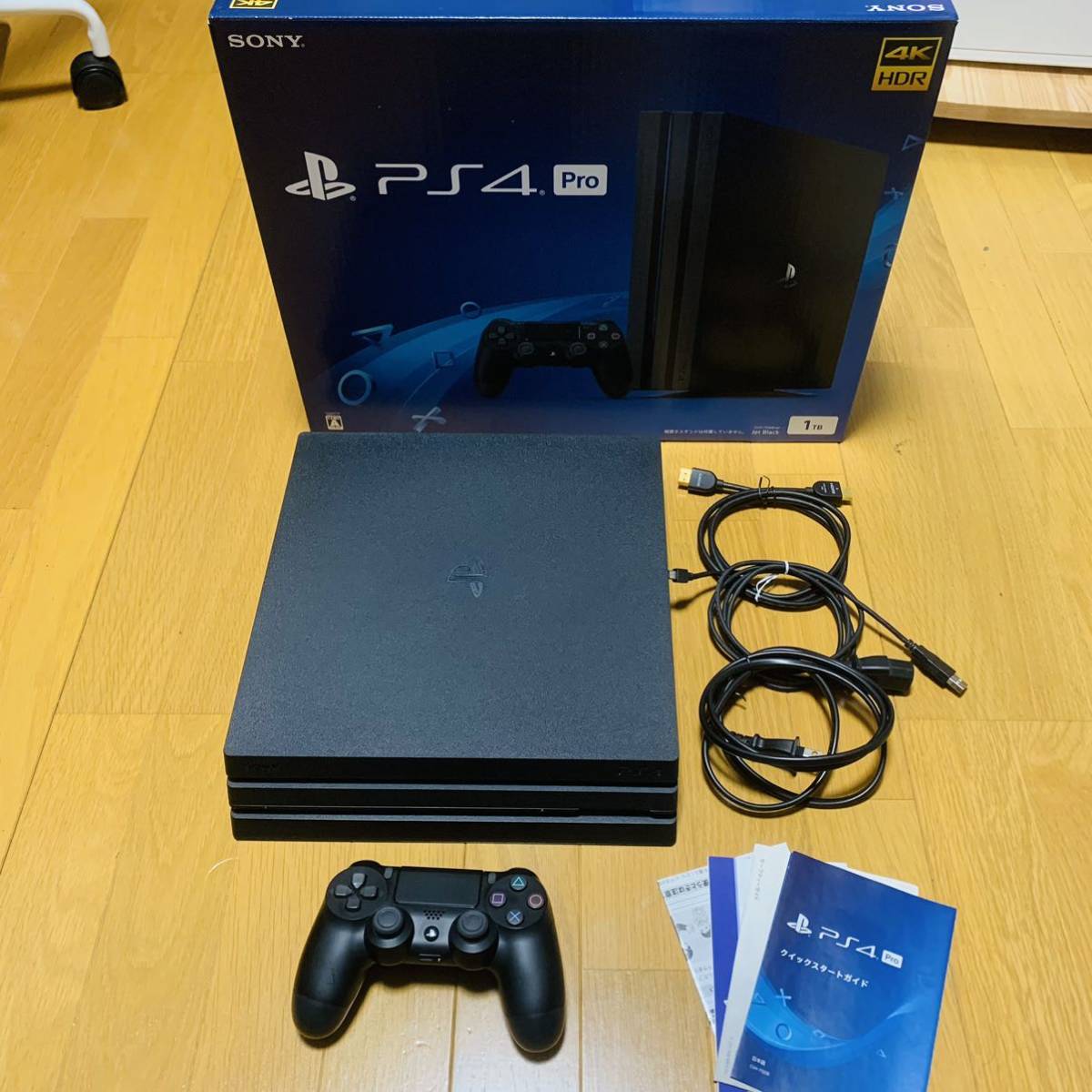 【やや傷や汚れあり】 中古美品 SONY PlayStation4 Pro 本体 CUH7100B HDD1TB 作動時間少ない ソニー