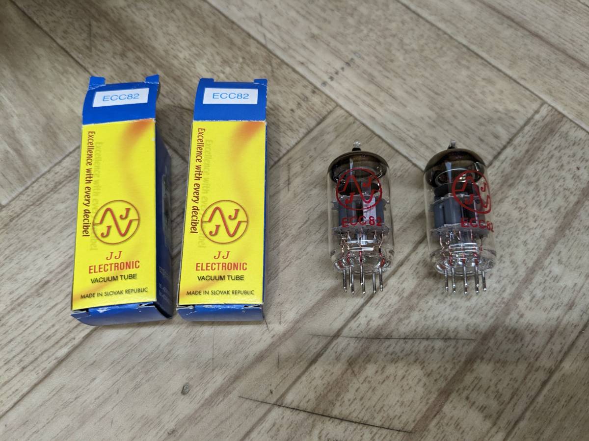 未使用品❗JJ製真空管 ECC82×2個 今ならオマケ(LXV-OT10冊子)付 未使用品❗JJ製真空管ECC82×2個 今ならオマケ(LXV-OT10冊子)付