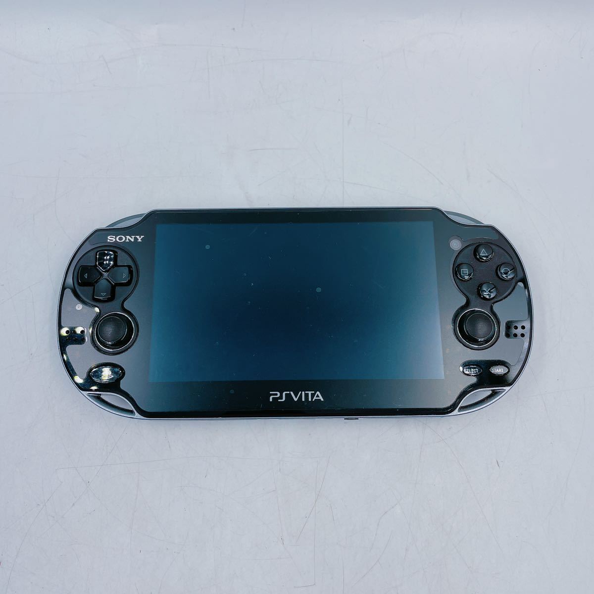 ★ PS VITA 本体　PCH1100 動作確認済　ソフト7本セット ☆ PS VITA 本体PCH1100 動作確認済ソフト7本セット