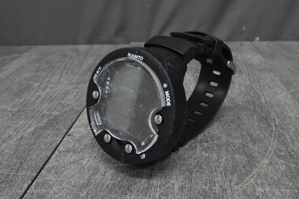 SUUNTO(スント) D4i NOVOグレー・ダイブコンピュータ 探しあて