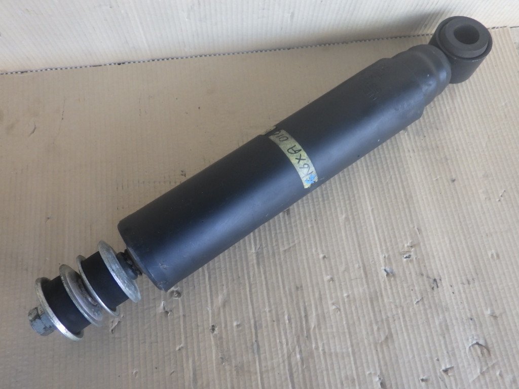 UDクオン ショックアブソーバー 52229-59074 未使用2個 UD クオン