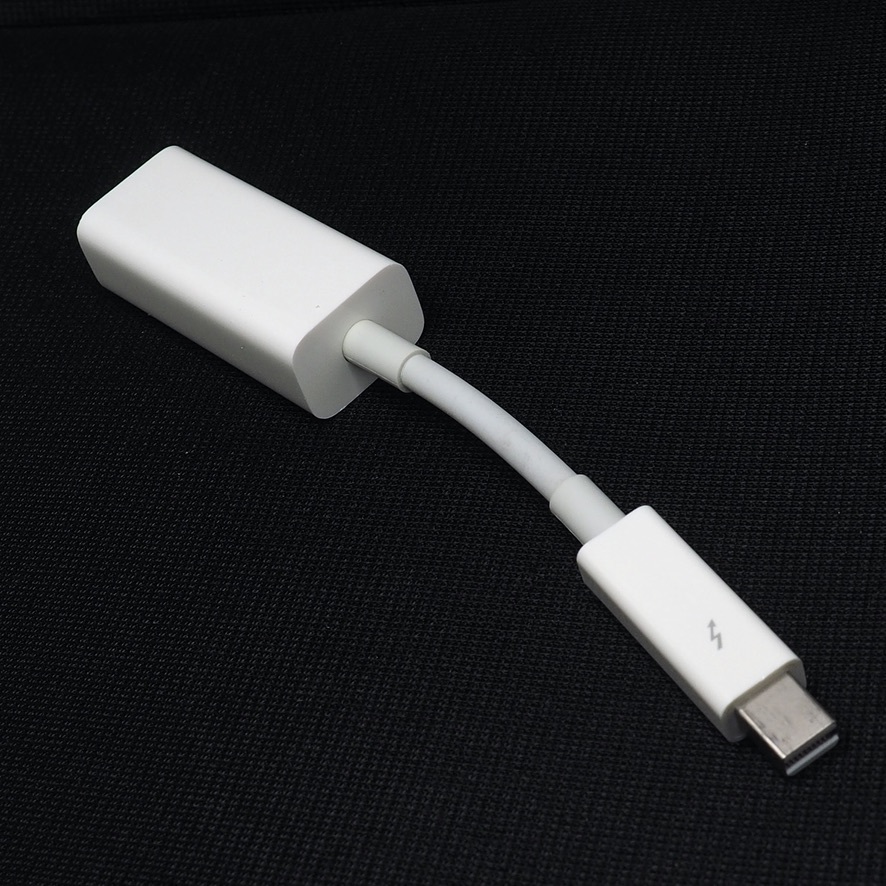 schiller retina thunderbolt adapters
