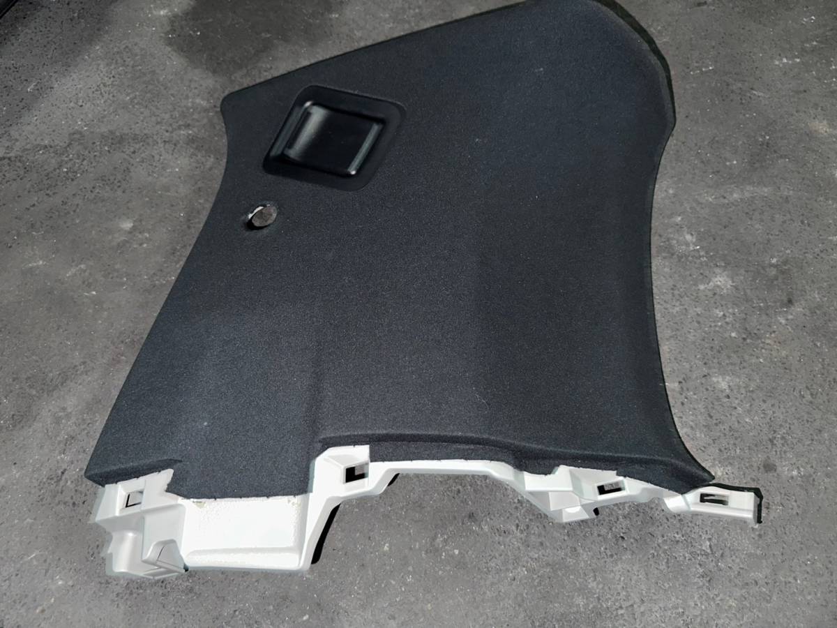 トヨタ・アルファード⁄ヴェルファイア アルファード 30 後期 左