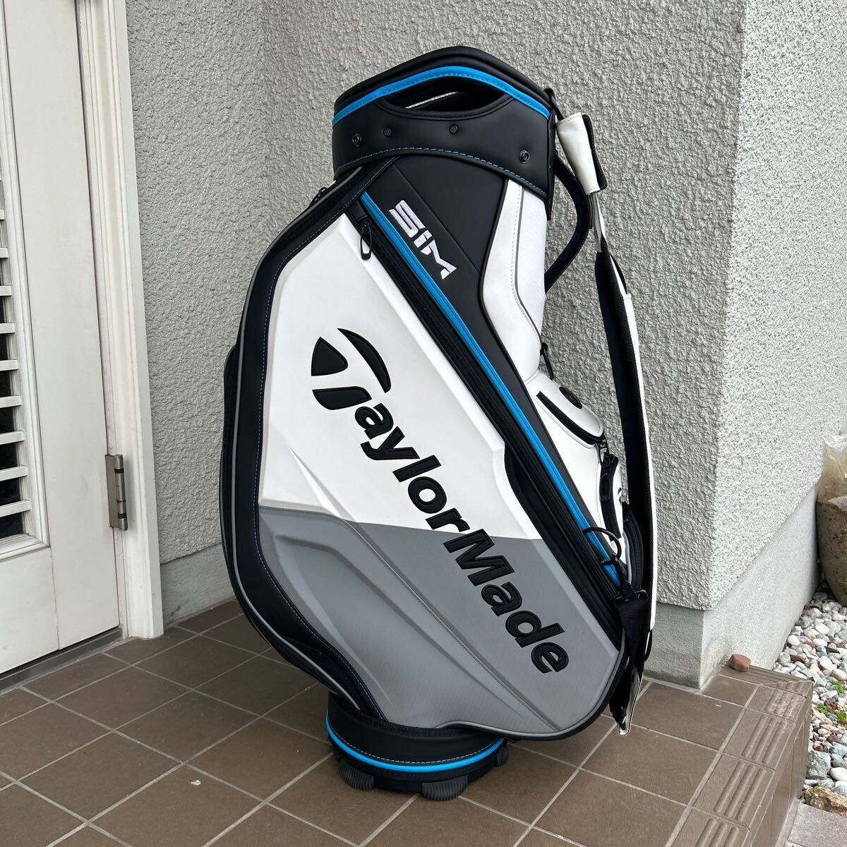 SIM 未使用 TaylorMade テーラーメイド SIM2 スタンド式キャディ