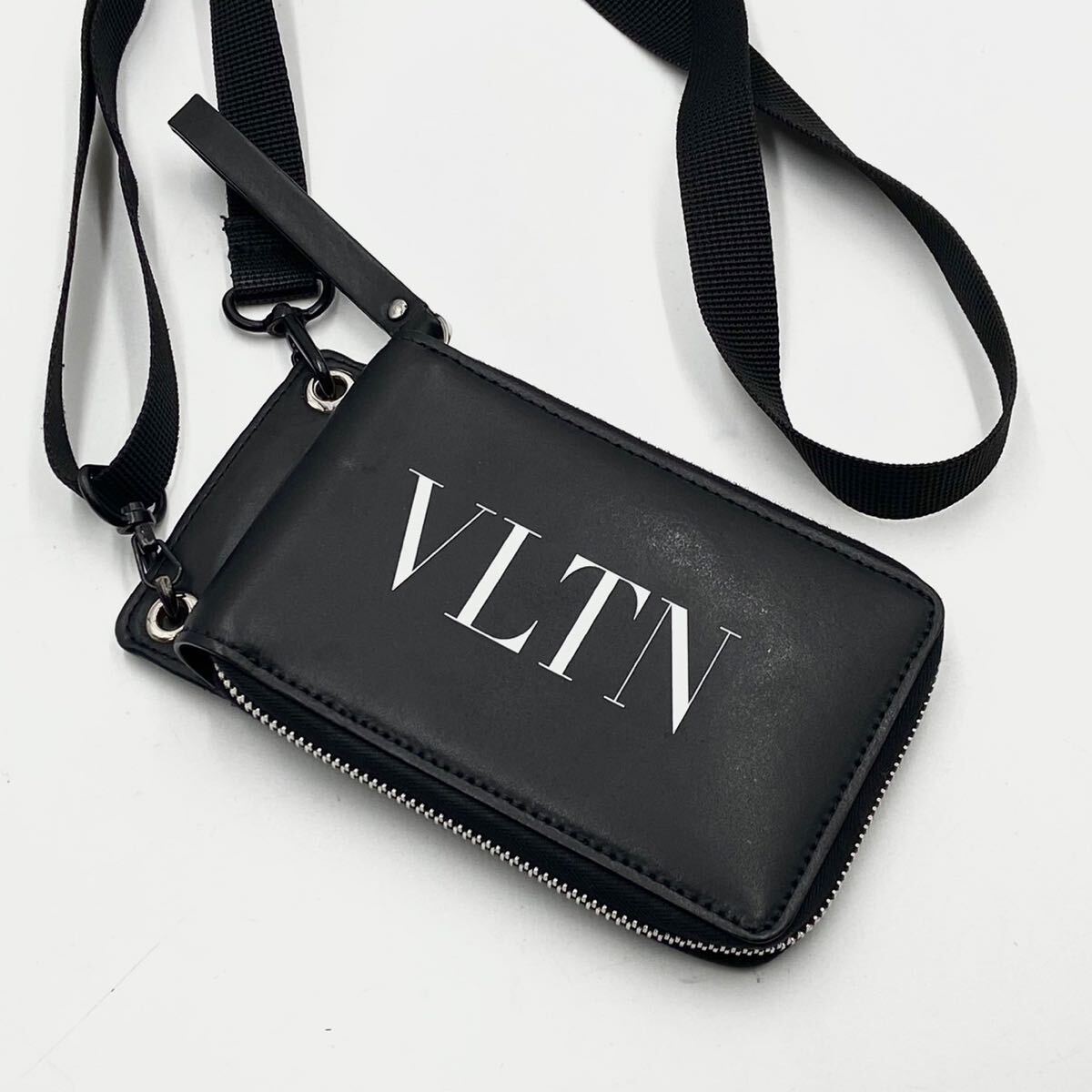 極美品】バレンティノ ネックウォレット VLTN ブラック レザー