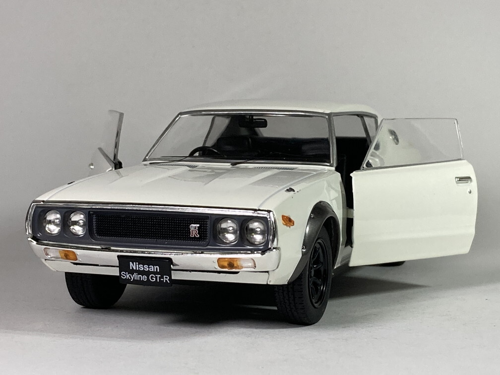 Nissan Skyline 2000GT-R Fuji 1/24 Hachette Diecast VQJ200 Miniature