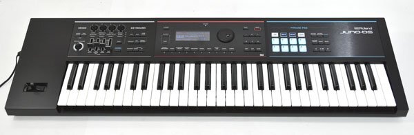 【極美品】Roland ローランド JUNO-DS61 シンセサイザー ケース付 極美品】Roland ローランド JUNO-DS61 シンセサイザー ケース付 Roland