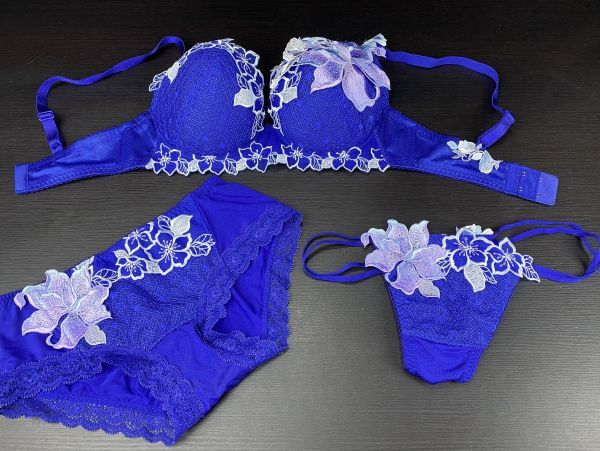 サルート E70/M 3点セット 51G SG 南アフリカ