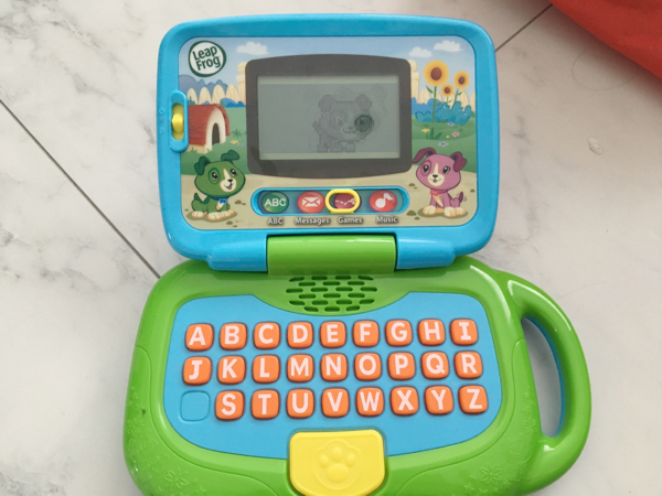 リープフロッグ シリーズ パソコン型 英語 おもちゃ 知育玩具 の落札情報詳細 ヤフオク落札価格情報 オークフリー スマートフォン版