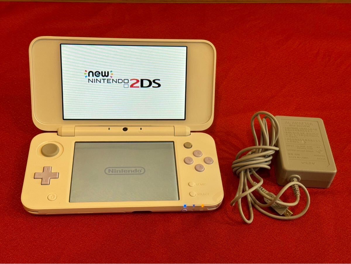 6-040【美品】Newニンテンドー2DS LL ホワイト×ラベンダー 箱付き 箱付き・美品】 Newニンテンドー2DSLL ホワイト×ラベンダー 本体