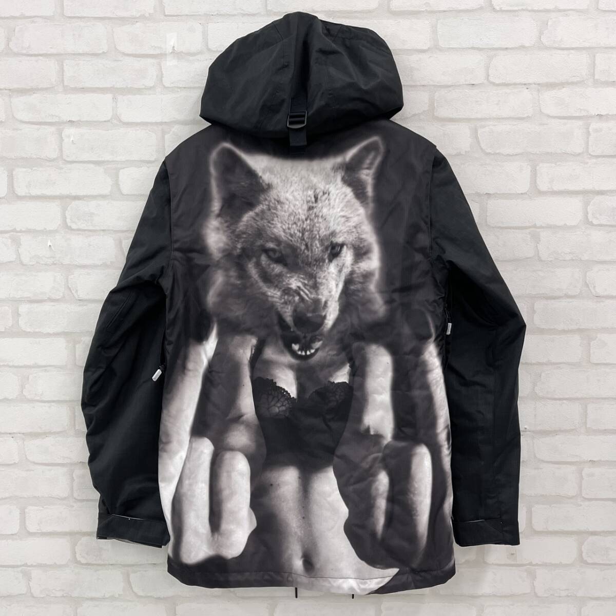 VOLCOM ボルコム 狼 ウルフ スノーウエア スノーボード