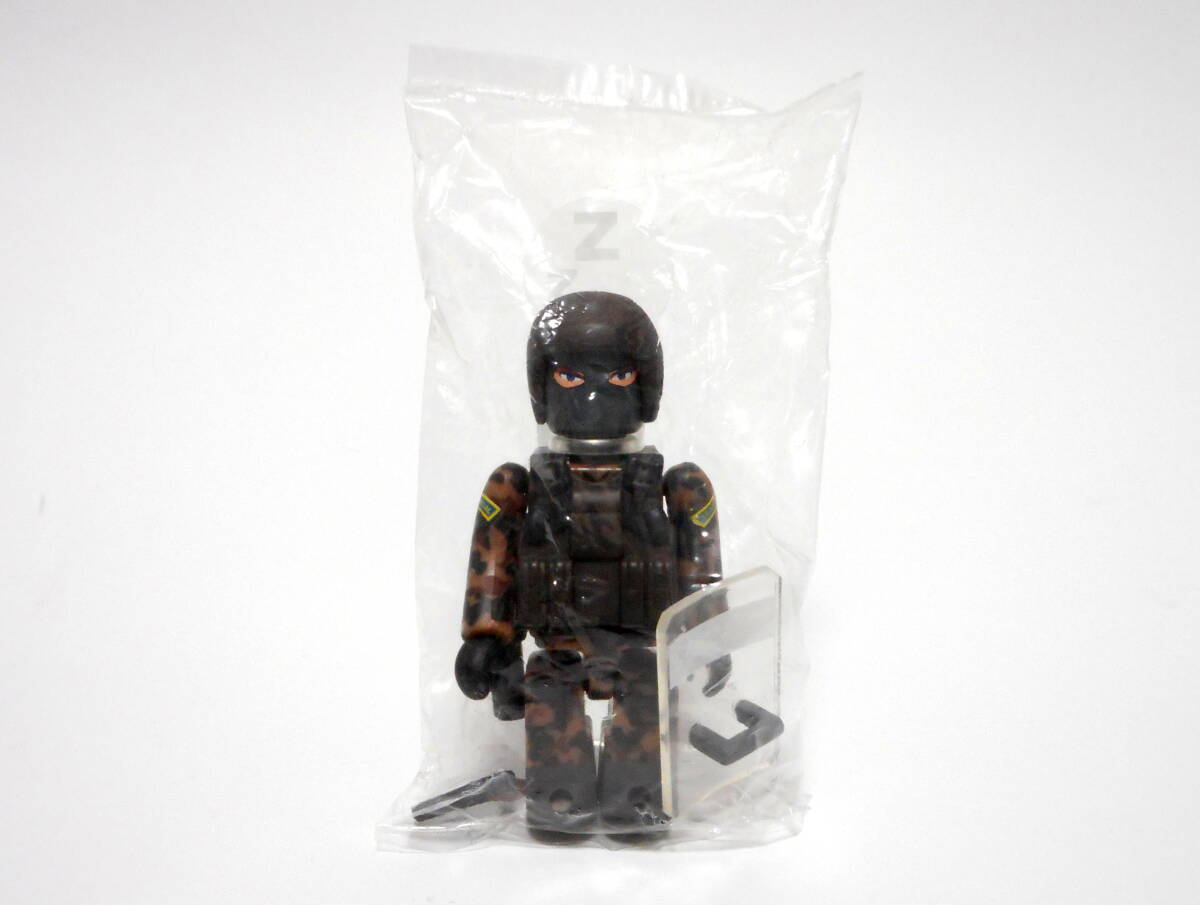 新品】6 キューブリック スネークCW メタルギアソリッド kubrickの