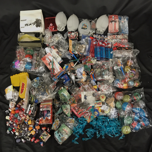 正規品，限定セール セアーズ マグネット ウルトラマン 怪獣軍団36