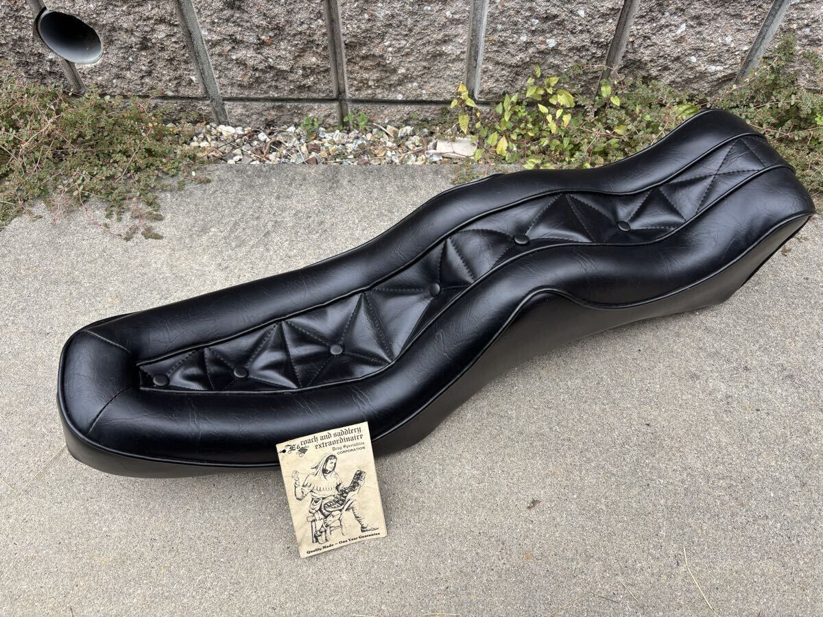 Le Pera ボタン付きシート ショベルヘッド スティード バルカン ドラスタ 中古】キング＆クイーン 当時物 70's シート ハーレー 裏鉄 汎用