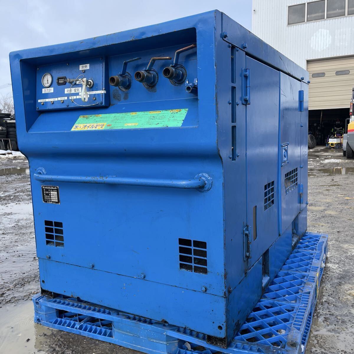 中古】デンヨーエンジンコンプレッサーDPS-70SPB （20馬力）の落札